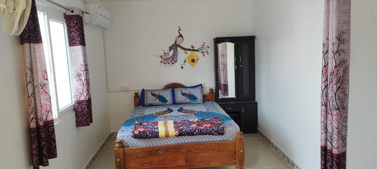 Отель Kavieya Residency Purnankuppam Экстерьер фото