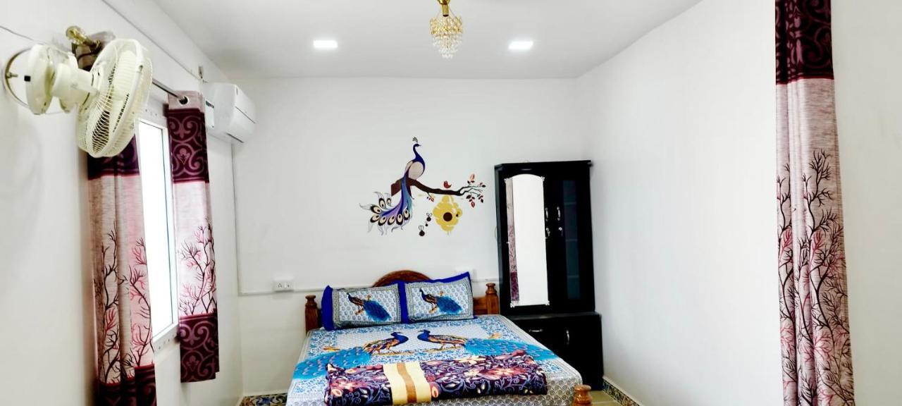 Отель Kavieya Residency Purnankuppam Экстерьер фото