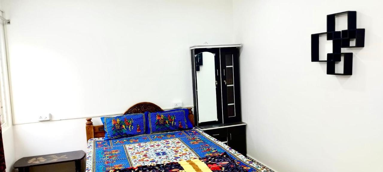 Отель Kavieya Residency Purnankuppam Экстерьер фото