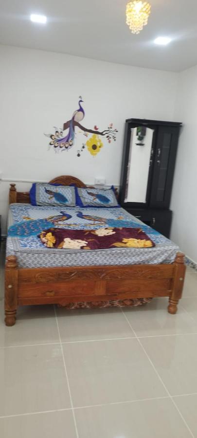 Отель Kavieya Residency Purnankuppam Экстерьер фото