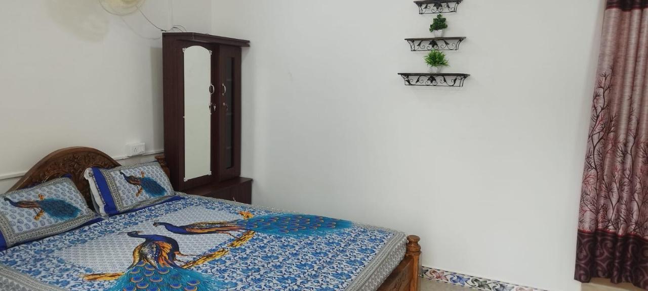 Отель Kavieya Residency Purnankuppam Экстерьер фото