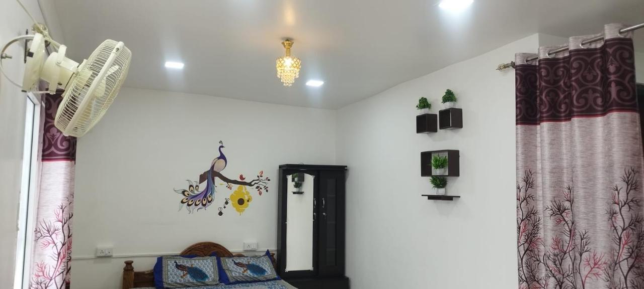 Отель Kavieya Residency Purnankuppam Экстерьер фото