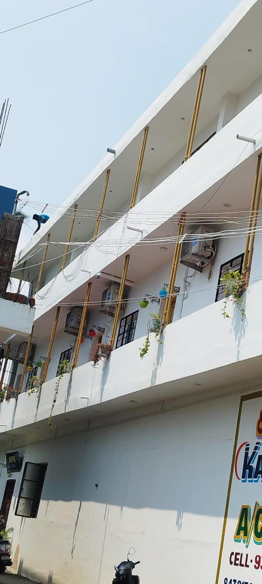 Отель Kavieya Residency Purnankuppam Экстерьер фото