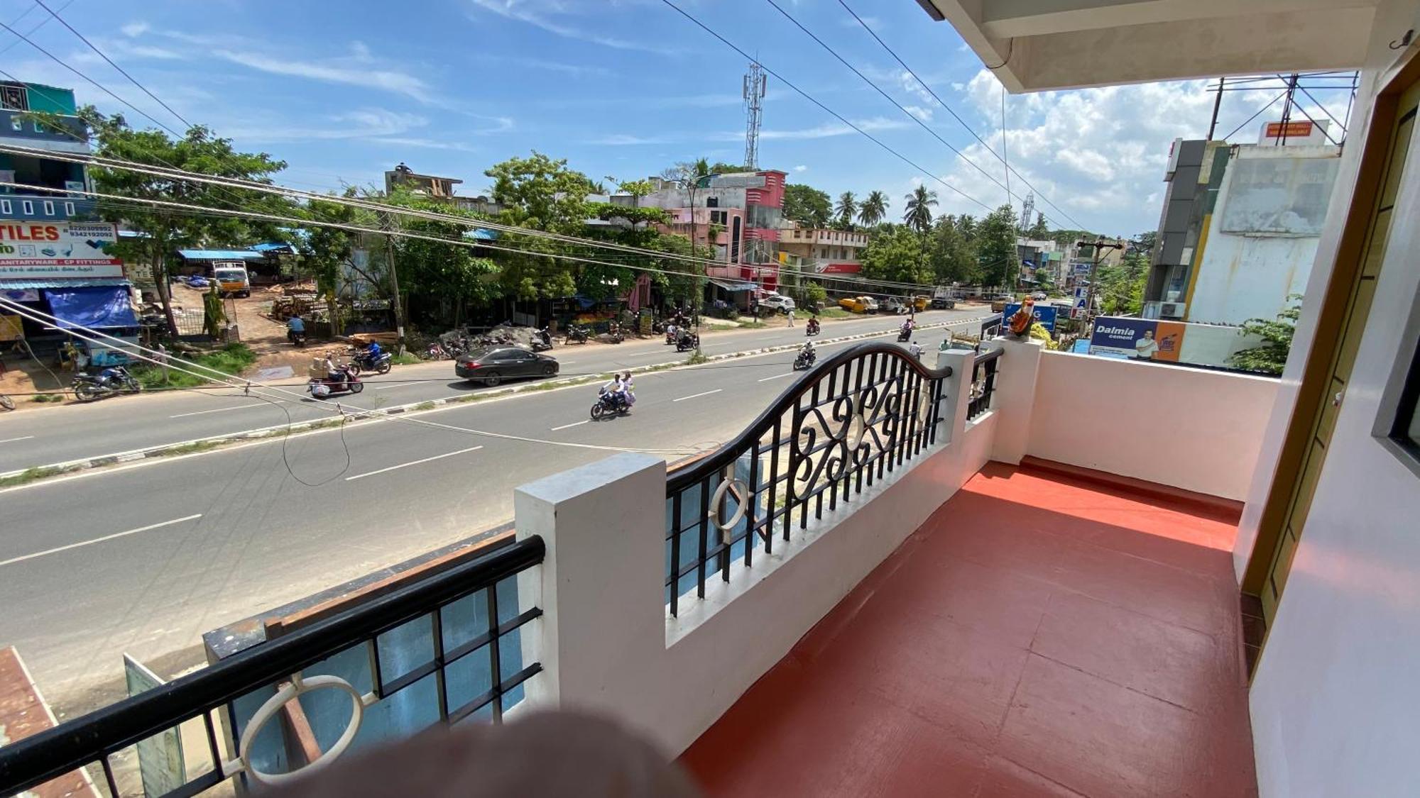 Отель Kavieya Residency Purnankuppam Экстерьер фото