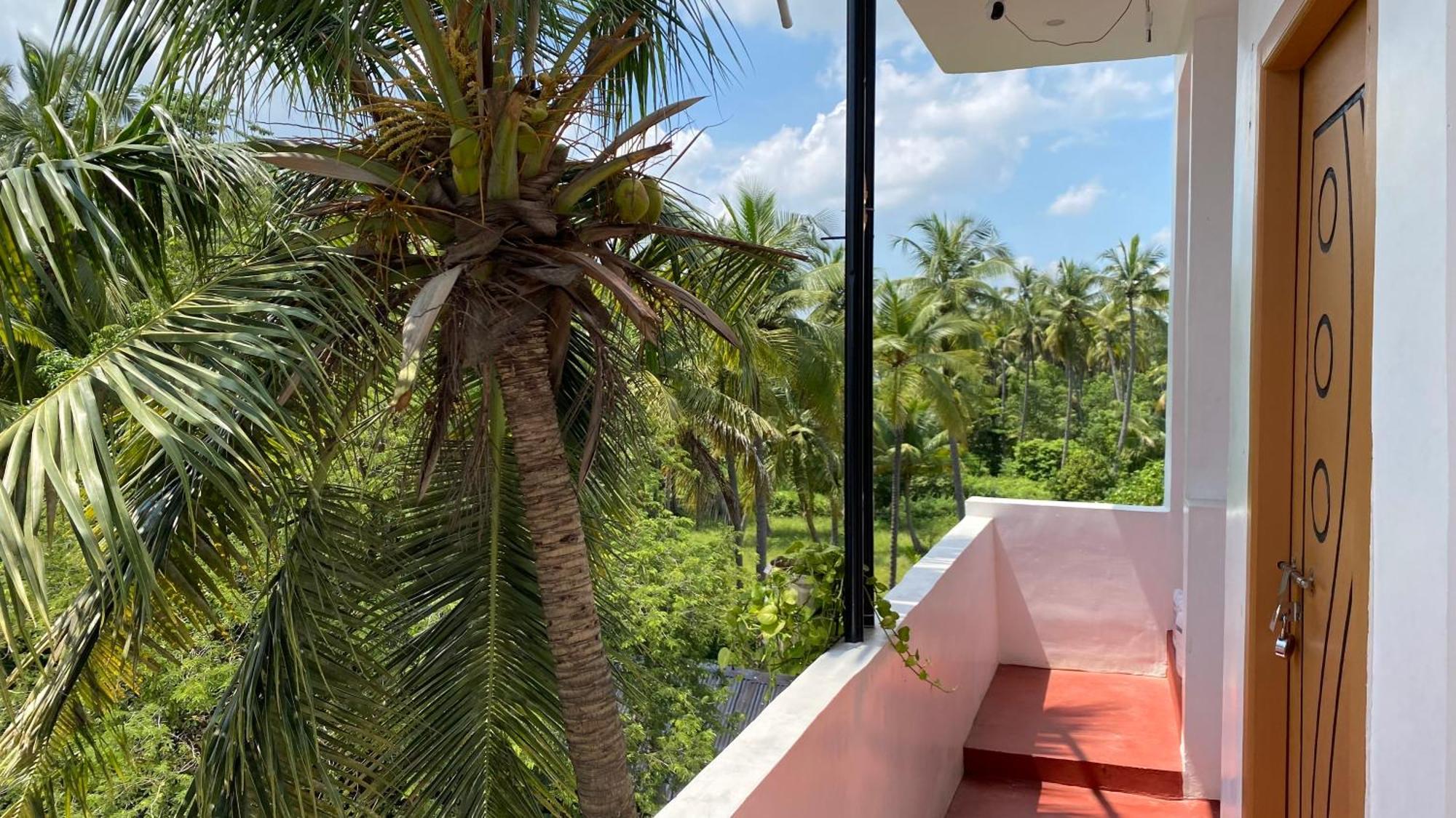 Отель Kavieya Residency Purnankuppam Экстерьер фото