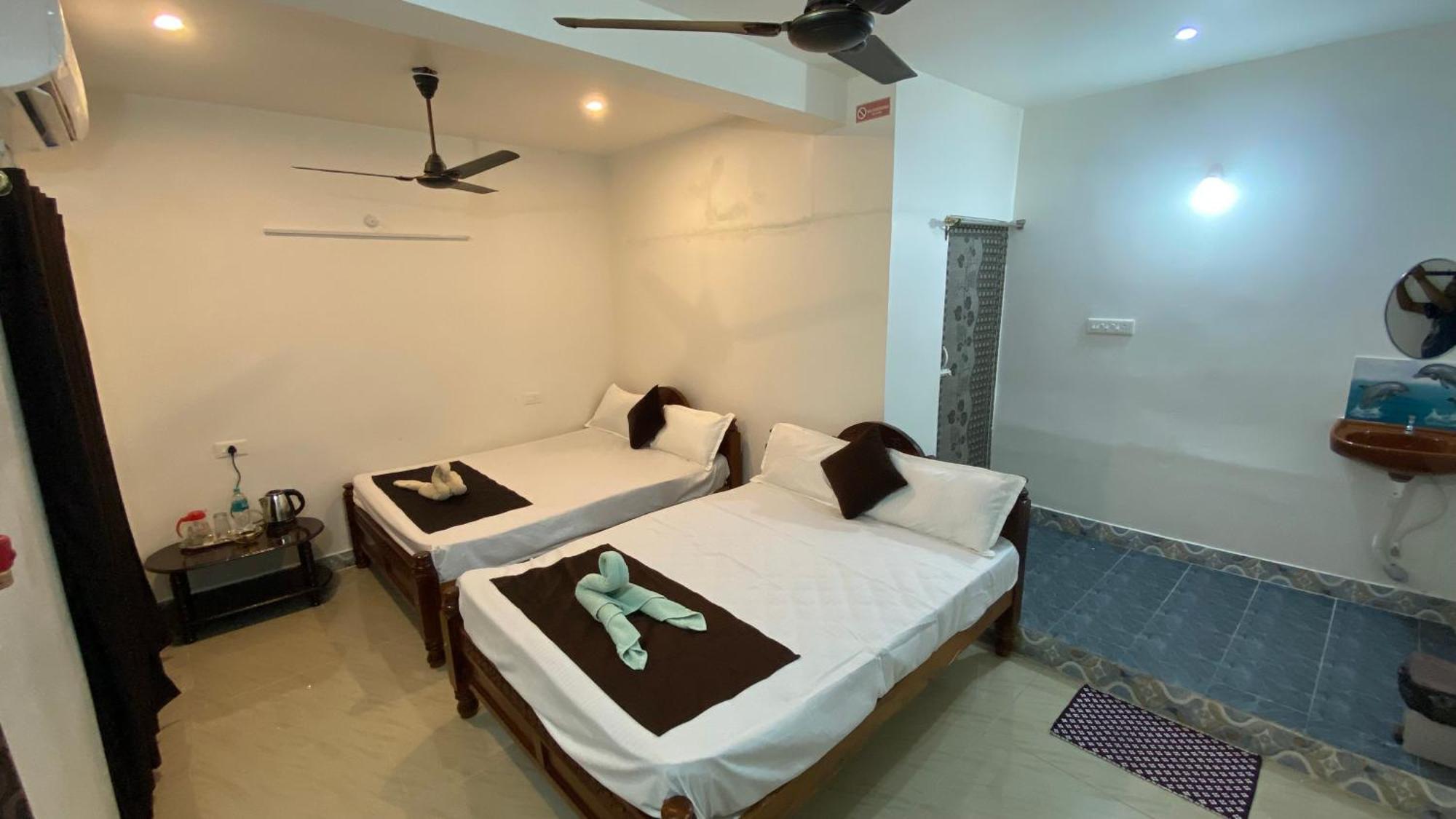 Отель Kavieya Residency Purnankuppam Экстерьер фото